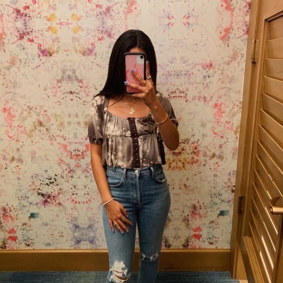 Urban Outfitters brown cropped top - Picture 2 of 2